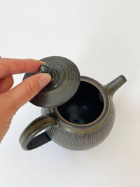 Yamanokuchi Kiln-  Tea pot, Dark