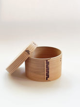 Load image into Gallery viewer, Shibatataku Shouten - Cedar Ohitsu rice container
