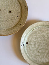 Load image into Gallery viewer, Moriyama Kiln - Round Plate, Small
