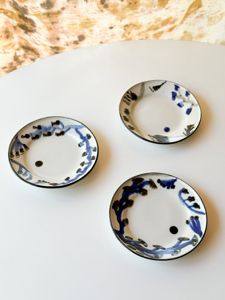 Yuko Shige Porcelain - Round Plate