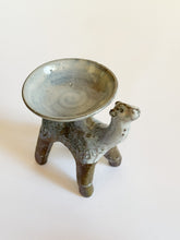 Load image into Gallery viewer, Nakadera kiln - Camel holding plate
