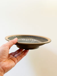 Onta Kiln -  Rim plate, Kanna