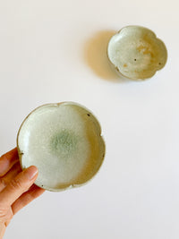 Moriyama Kiln - "Hana" flower mini plate