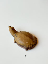 Nakadera kiln - Turtle utensil rest