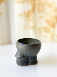 Issaki Kiln, Difficult to hold cup, footed cup, Yoka Good Things