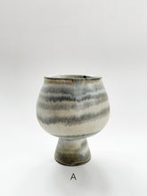Load image into Gallery viewer, Issaki kiln -  Goblet stripes
