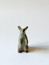 Load image into Gallery viewer, Nakadera kiln - Rabbit
