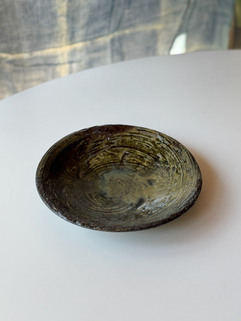 Issaki kiln -  "Naderu" Plate