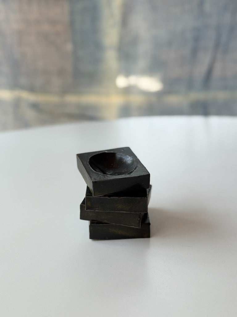 Yamanokuchi Kiln - Tiny Square Garnish Holder, Black