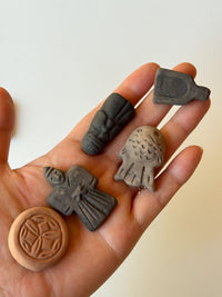 Clay doll - "Menko" Clay Chopsticks Rest