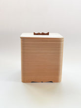 Load image into Gallery viewer, Shibatataku Shouten - Cedar bread box
