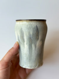 Issaki kiln -  Tumbler with Light Glaze