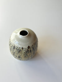 Chihiro Kiln -  Round Vase