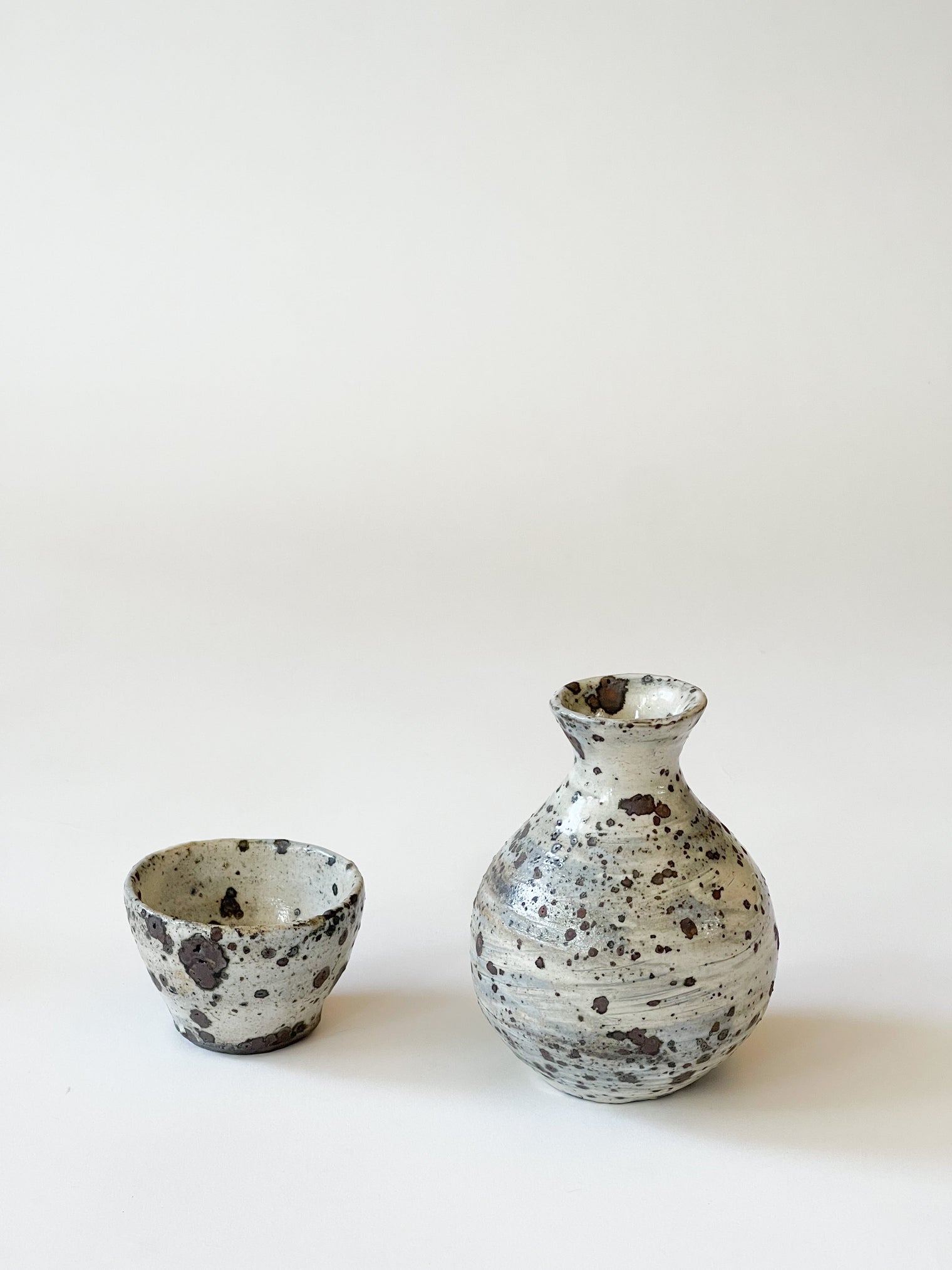 Moriyama Kiln -  "Teno" bottle