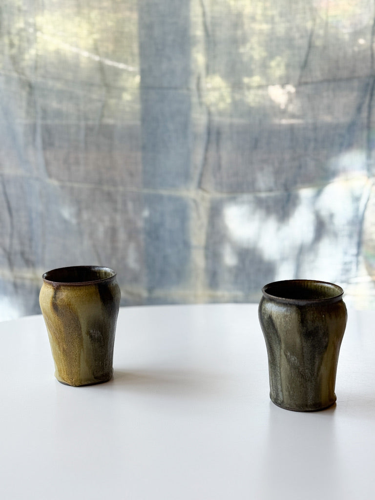 Issaki kiln -  Tumbler with Dark Glaze Flow