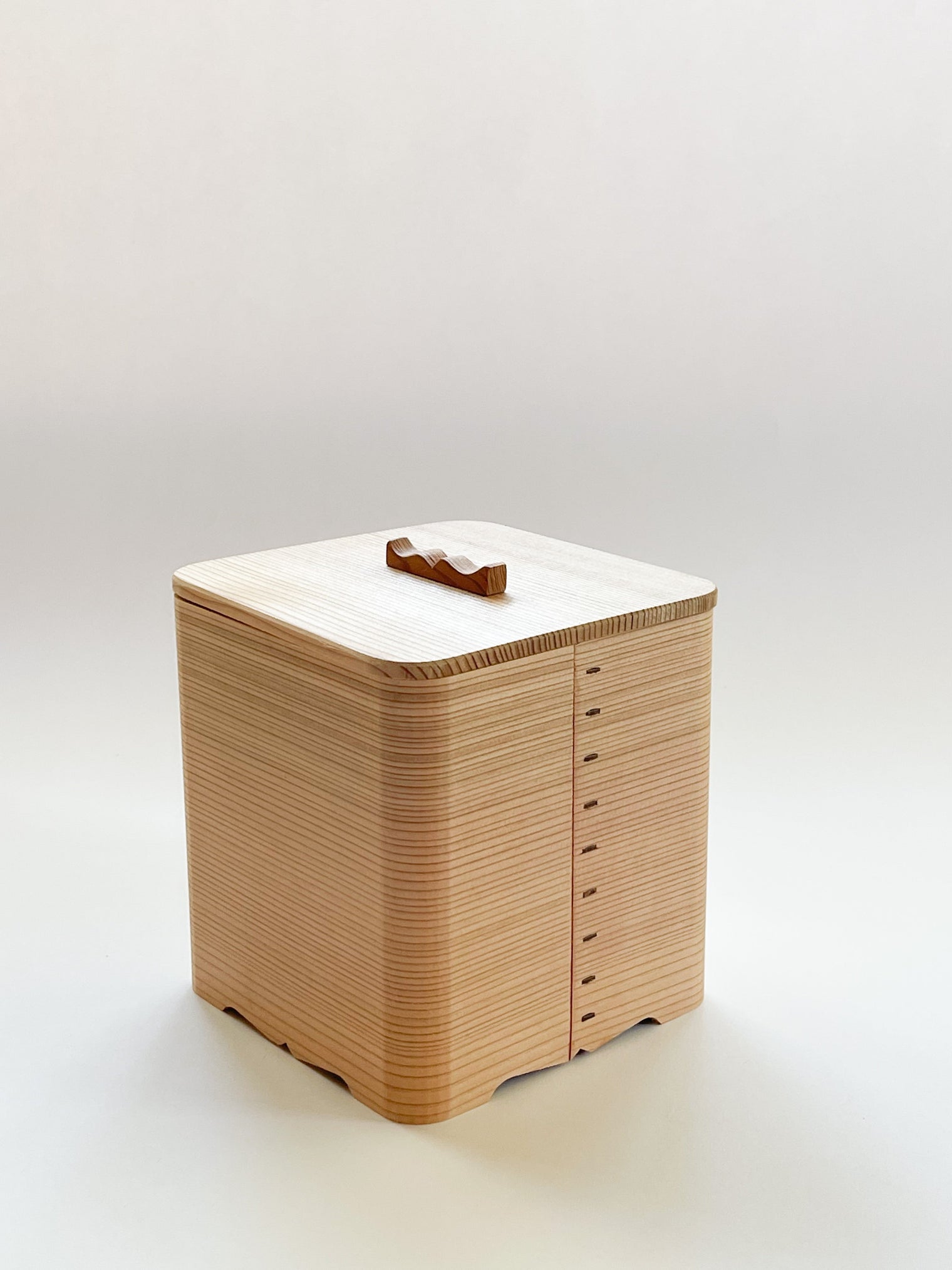 Shibatatoku Shouten - Cedar bread box