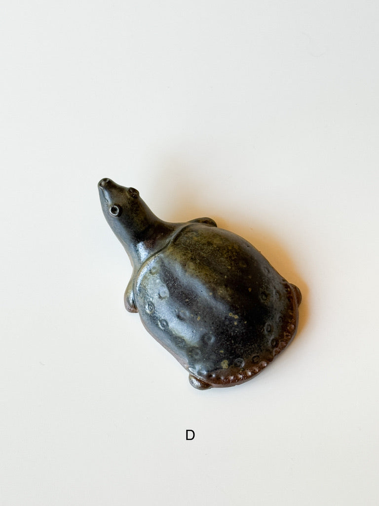 Nakadera kiln - Turtle utensil rest