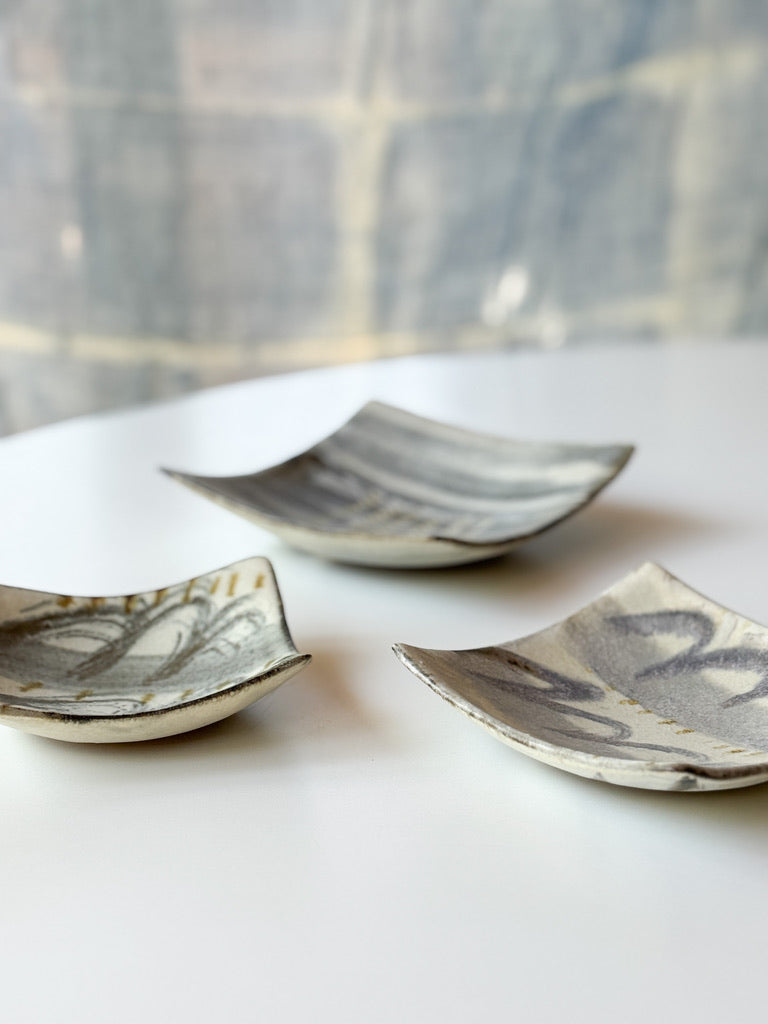 Issaki kiln -  Square Plate Set