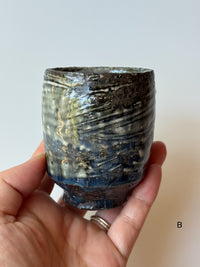 Issaki kiln -  "Naderu" Yunomi cup