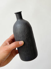 Load image into Gallery viewer, Chihiro kiln-  Bud vase, Kuro
