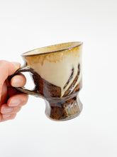 Load image into Gallery viewer, Fumoto Kiln - Mug cup brown
