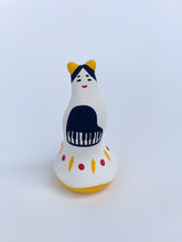Load image into Gallery viewer, Shimoura Bentenkai - Clay doll, &quot;Benten sama with Piano&quot;

