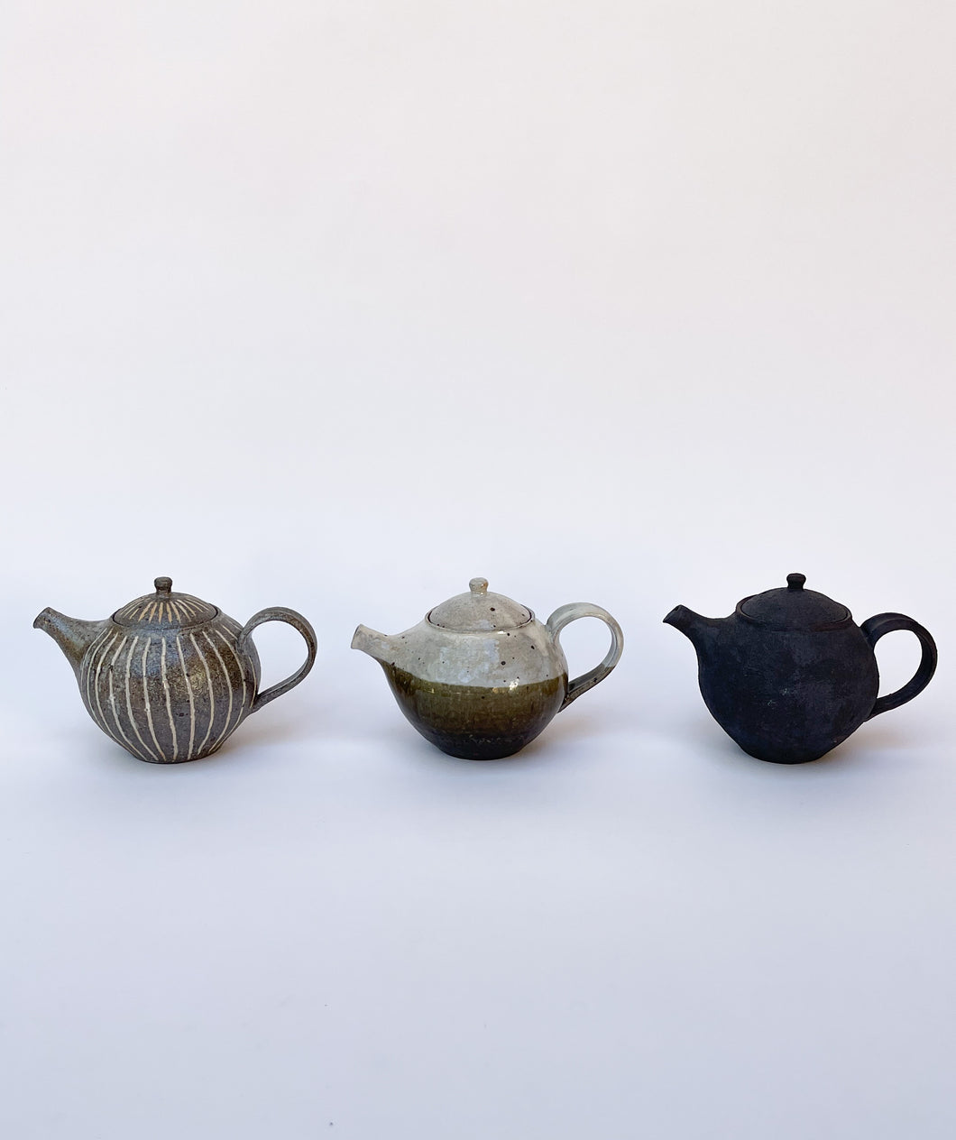 Moriyama Kiln -  Tea Pot round