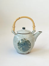 Load image into Gallery viewer, Kajiya - Dobin Tea Pot Circle
