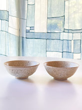 Load image into Gallery viewer, Moriyama Kiln - Rice Bowl Tan
